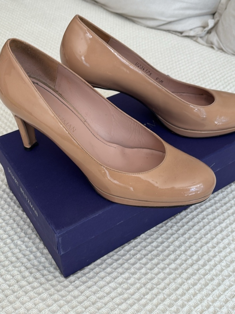 Stuart Weitzman Beige Patent Leather Pumps